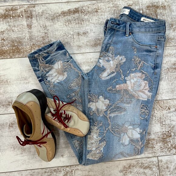 Amazing Jessica Simpson Kiss Me Super Skinny Jeans - Picture 1 of 7
